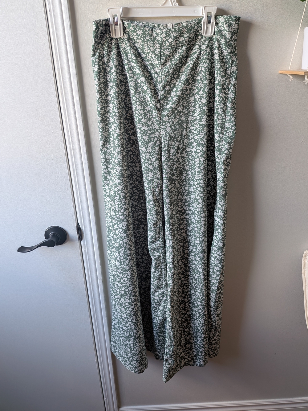 SHEIN Green Floral Wide-Leg Palazzo Pants